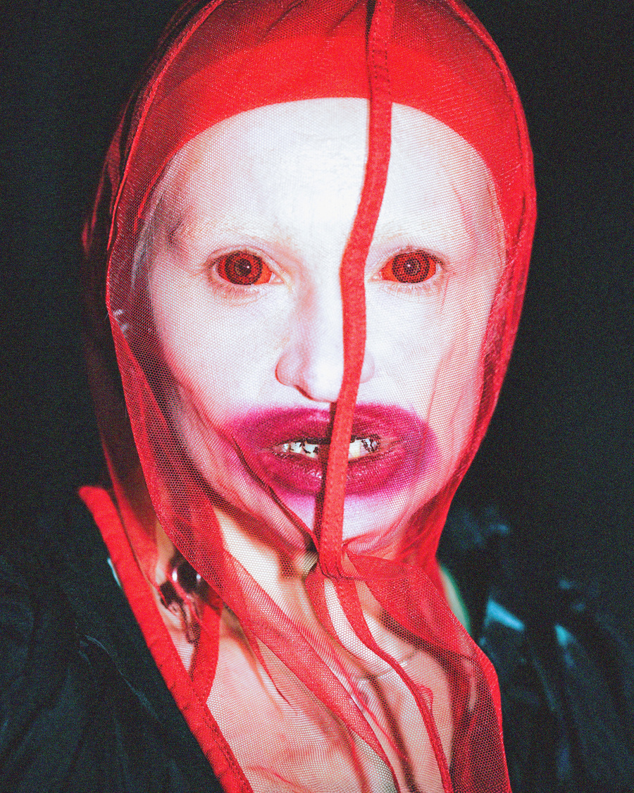 Fashion photograph by Raphael Raptopoulos
