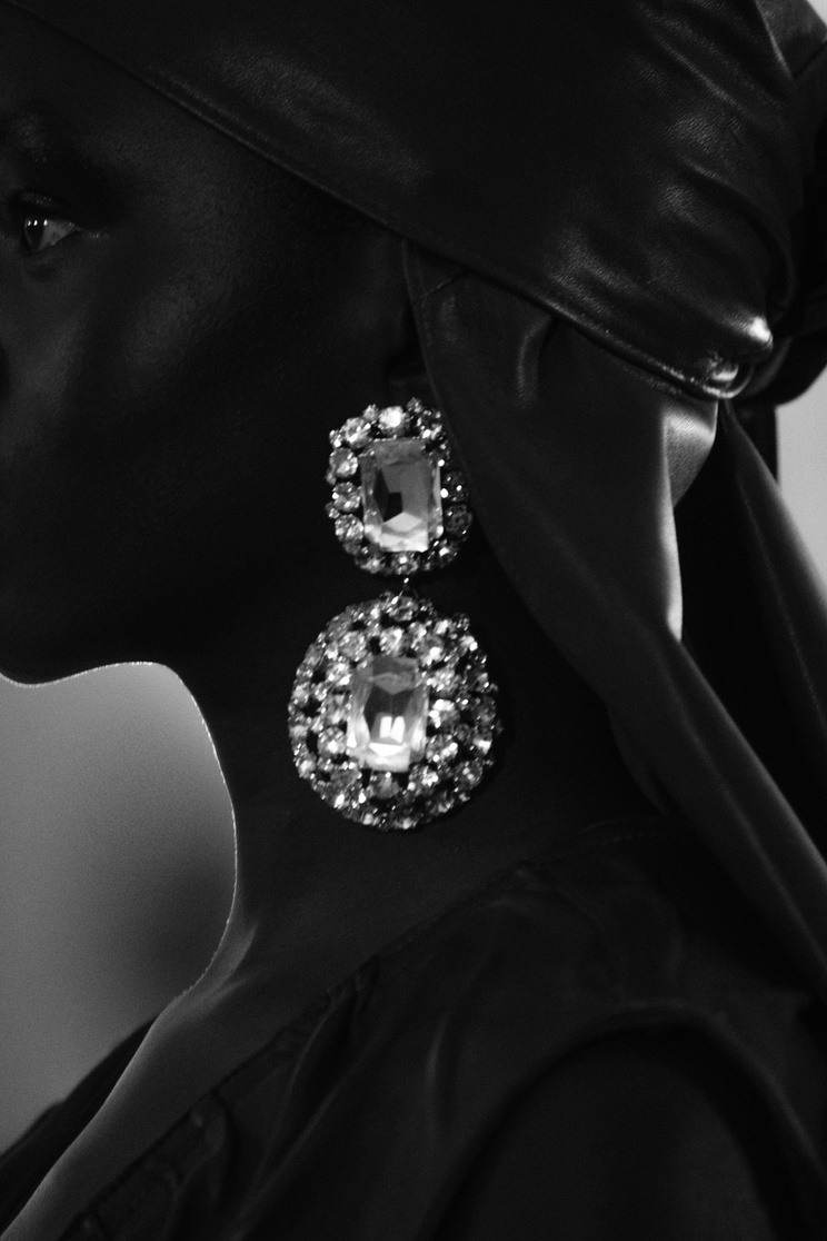 Fashion photograph by Raphael Raptopoulos